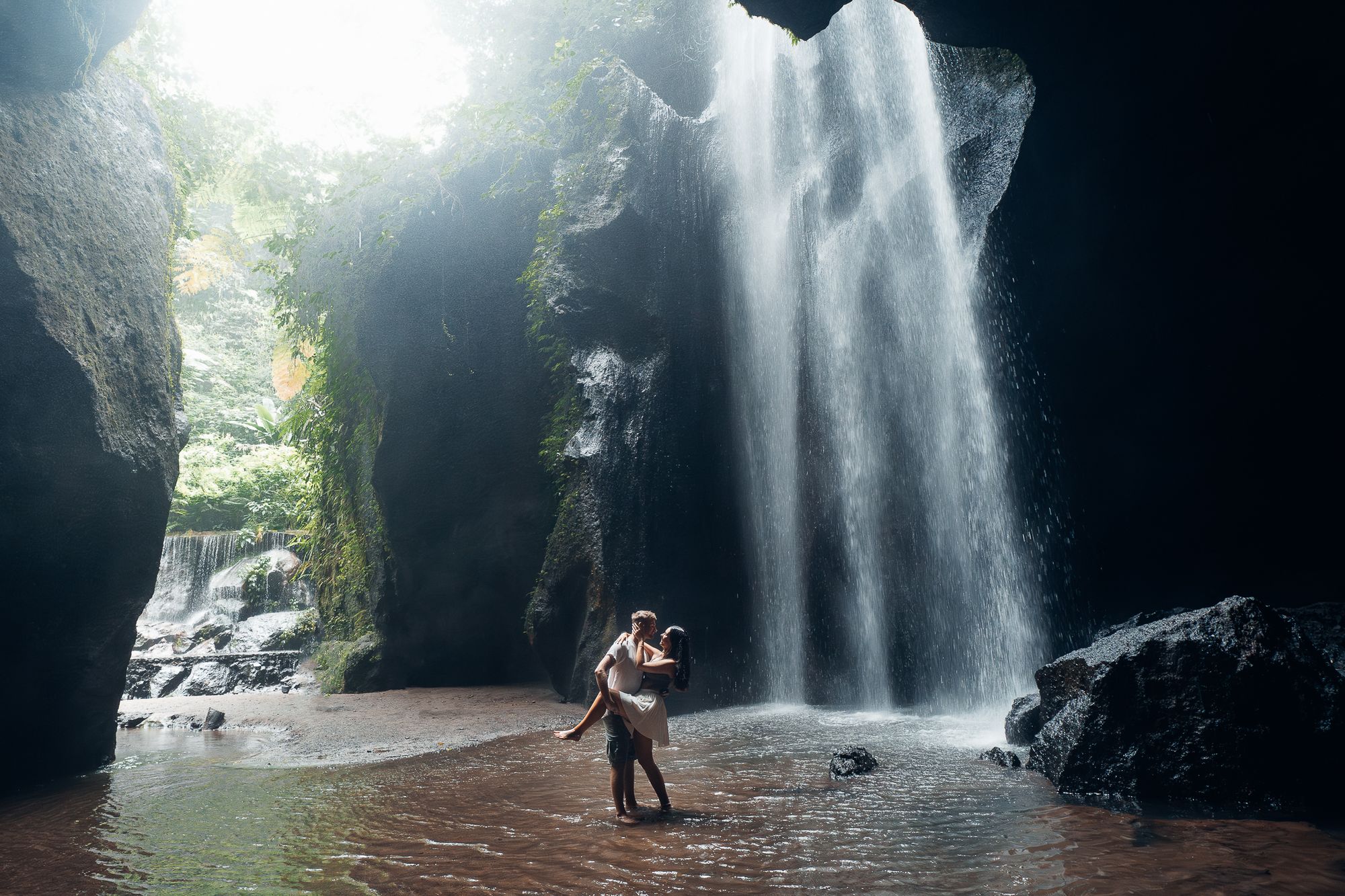 Einzigartige Wasserwunder: Goa Raya Wasserfall - Balis bestgehütetes Geheimnis