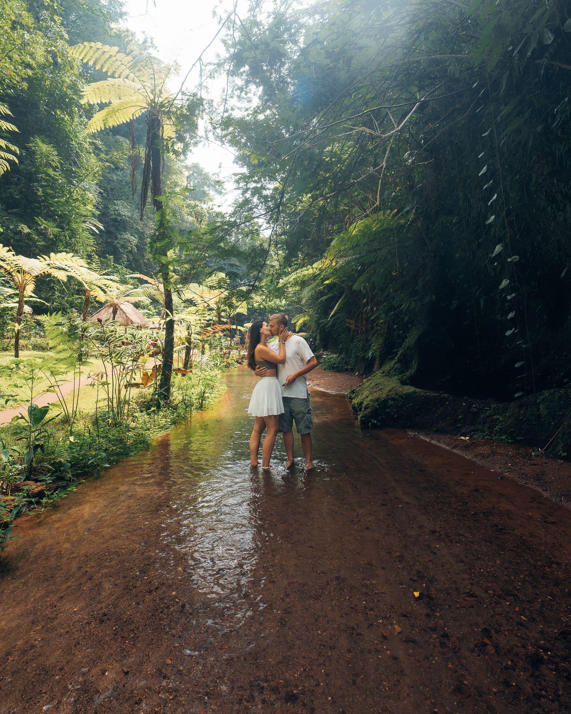 Einzigartige Wasserwunder: Goa Raya Wasserfall - Balis bestgehütetes Geheimnis