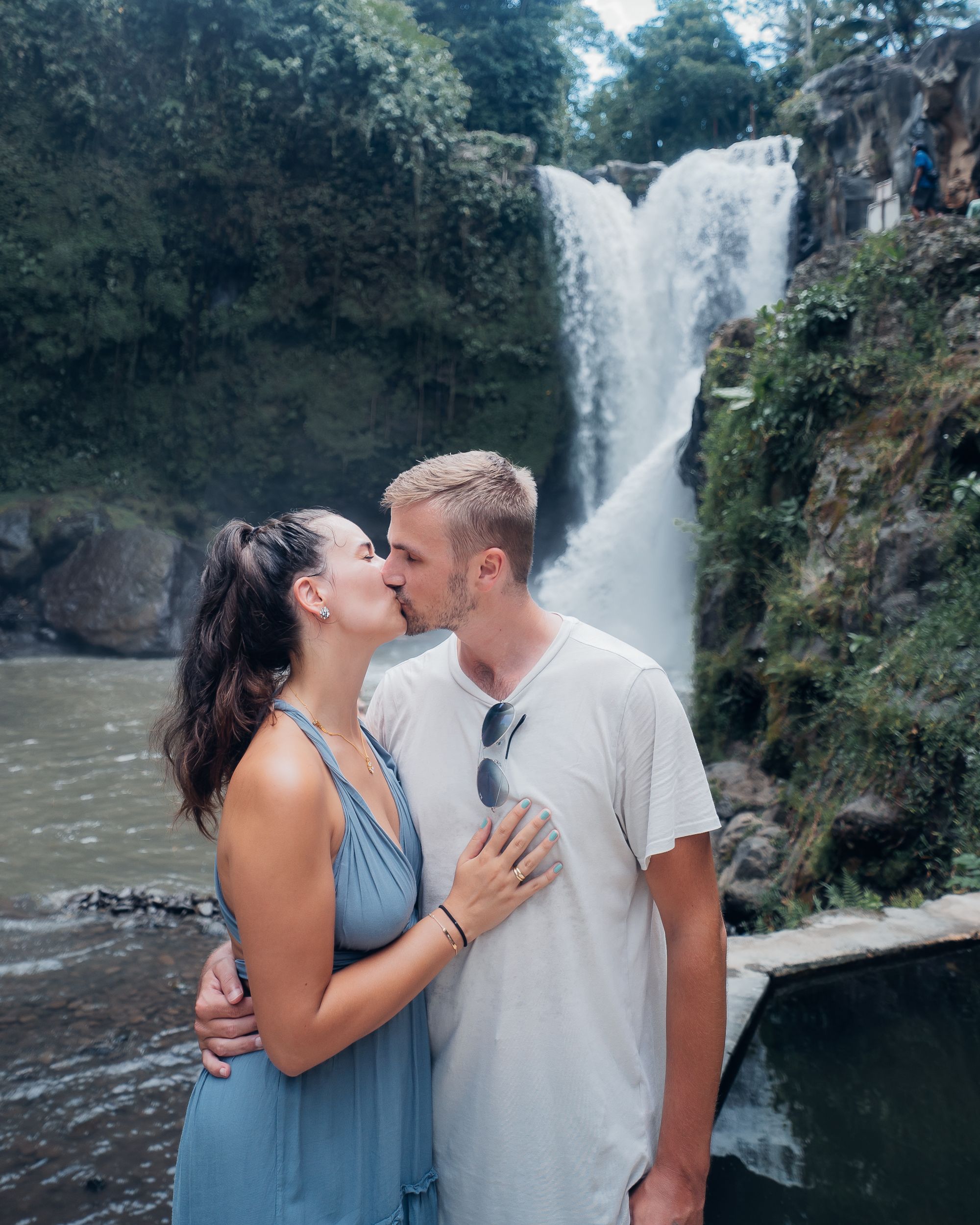 Faszination Bali: Sonnenaufgang am Mount Batur, natürliche heiße Quellen & der Tegenungan Wasserfall