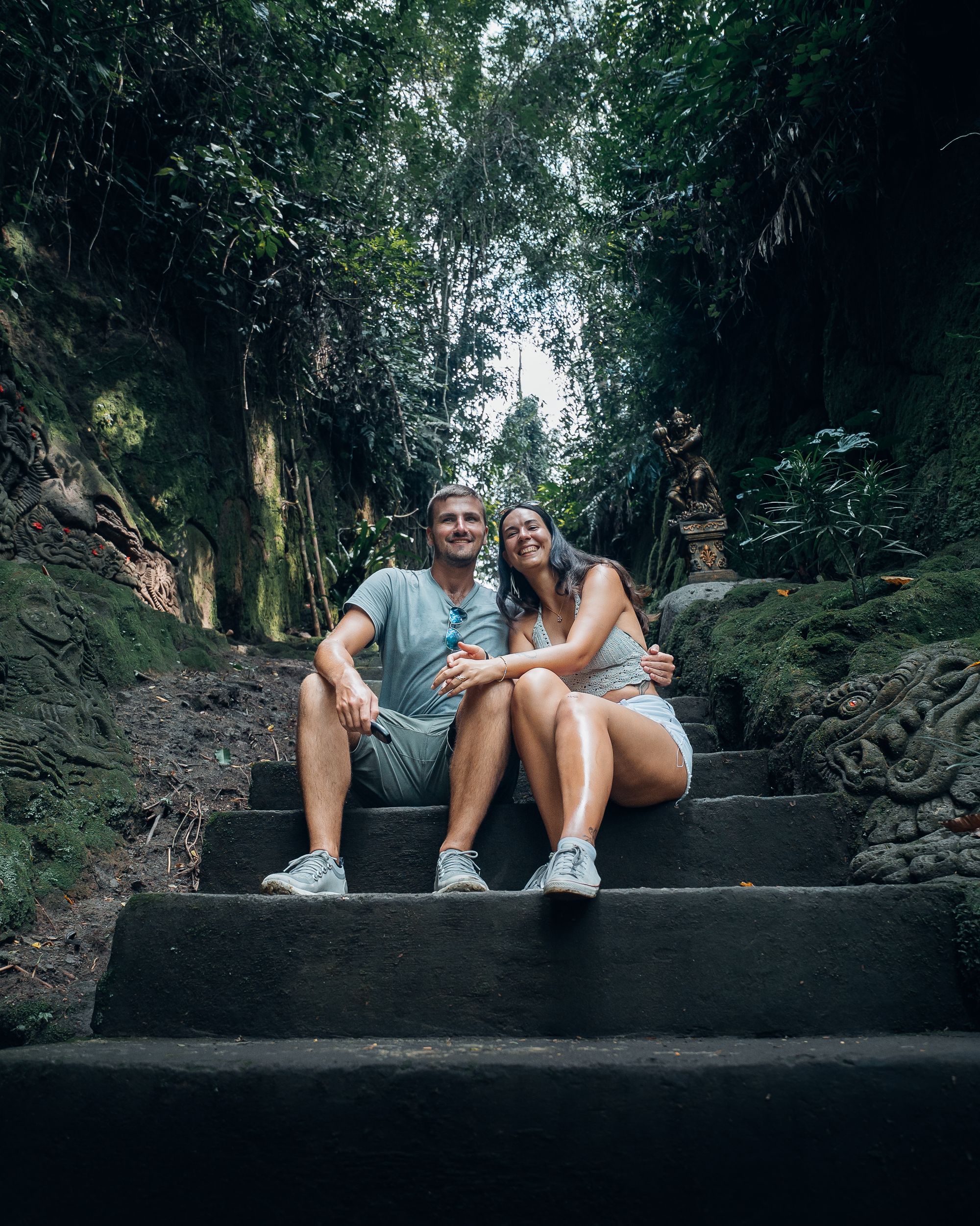 Verzaubert von der Natur: Entdecke die Magie des Goa Rang Reng Wasserfalls auf Bali