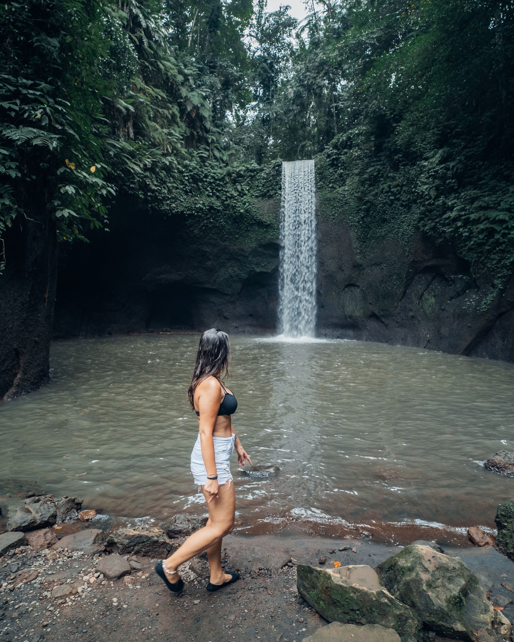 Tibumana Wasserfall: Erfrischender Badespaß in Balis Naturschatz