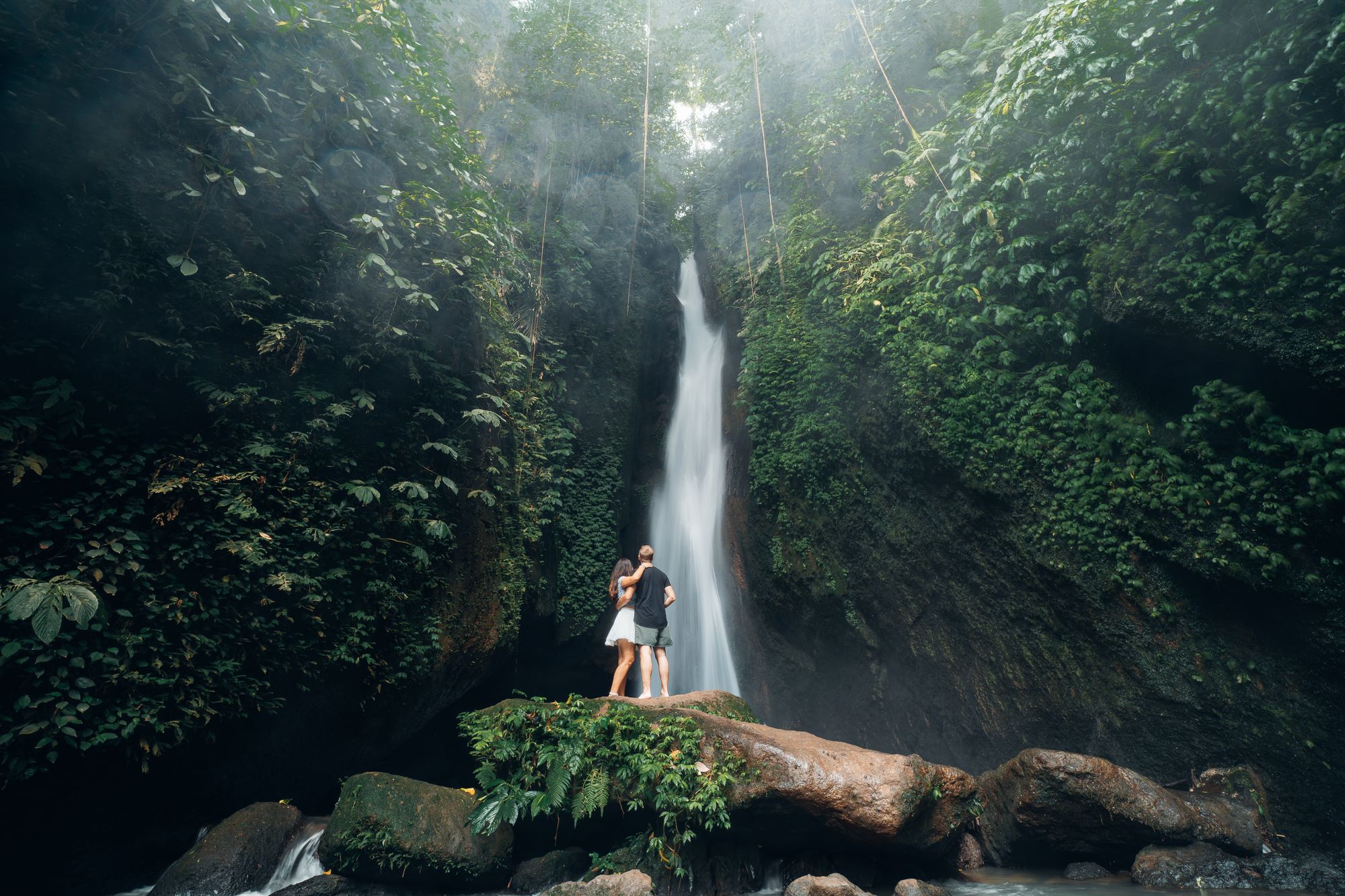 Der majestätische Leke Leke Wasserfall auf Bali: Ein Paradies für Naturliebhaber