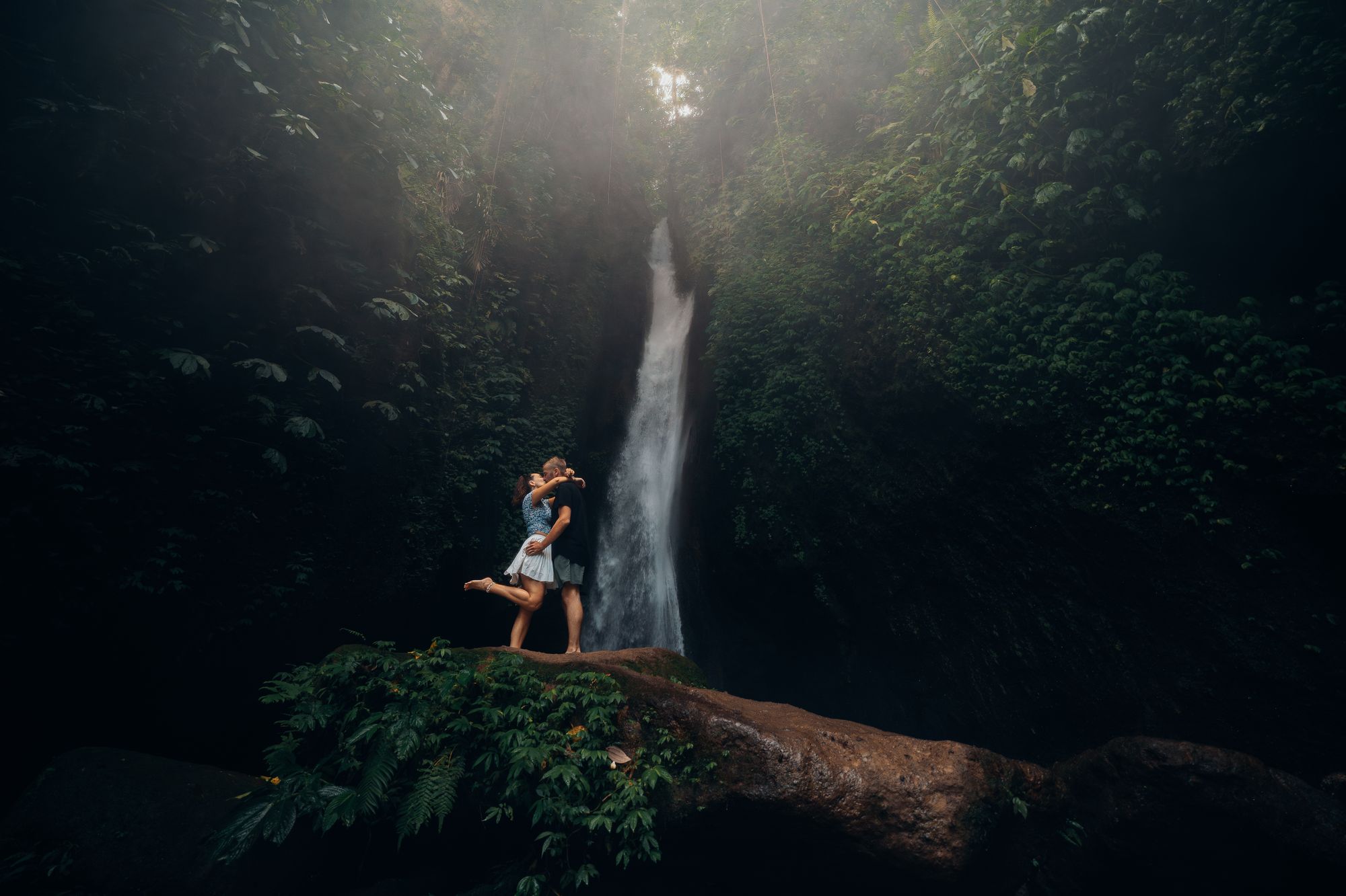 Der majestätische Leke Leke Wasserfall auf Bali: Ein Paradies für Naturliebhaber