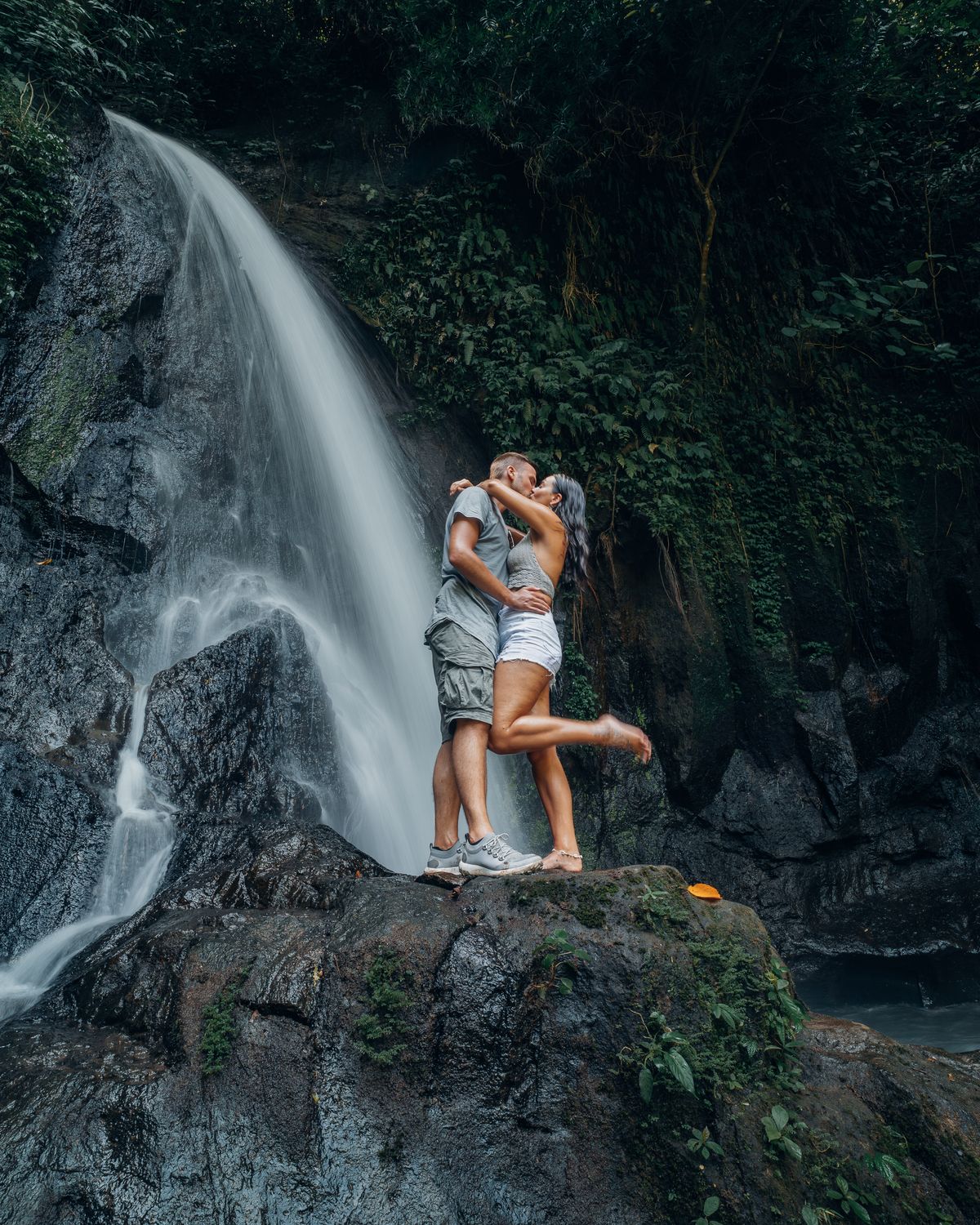 Eine Erfrischende Oase der Schönheit: der Taman Sari Wasserfall auf Bali